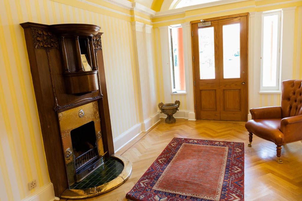 Woodland House Hotel Dumfries Bagian luar foto