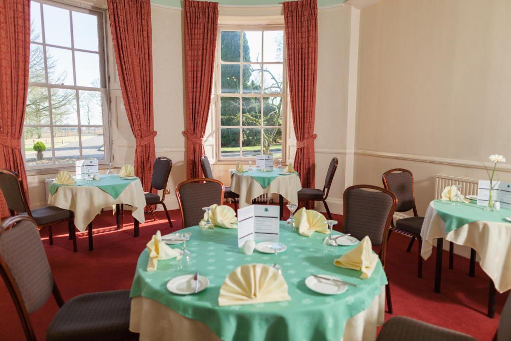 Woodland House Hotel Dumfries Bagian luar foto