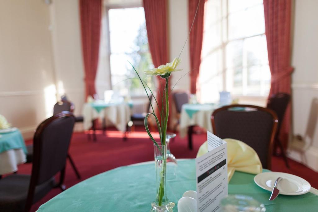Woodland House Hotel Dumfries Bagian luar foto